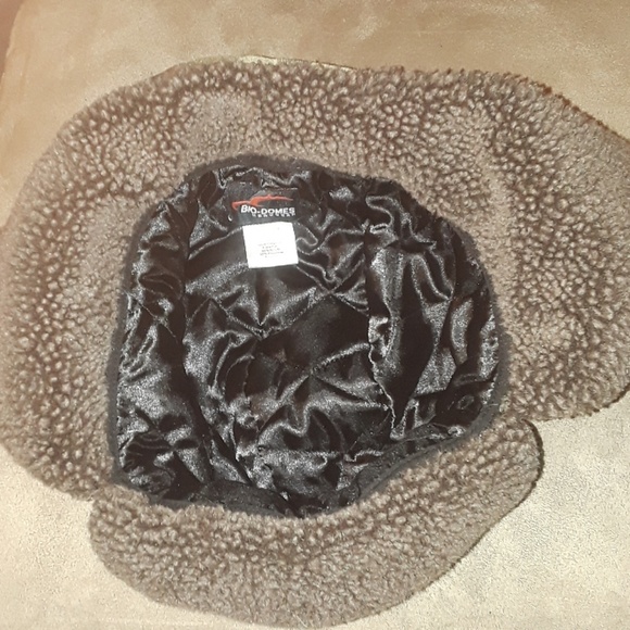 Hat - Picture 3 of 3